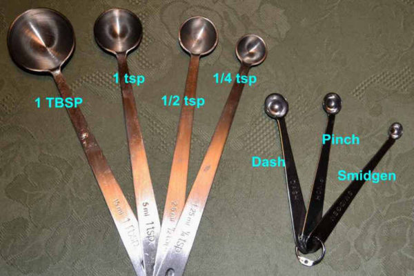 What Is A Pinch Dash Or Smidgen Apron Free Cooking