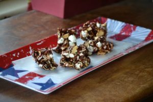 Indoor Smores on a flag themed tray from www.ApronFreeCooking.com