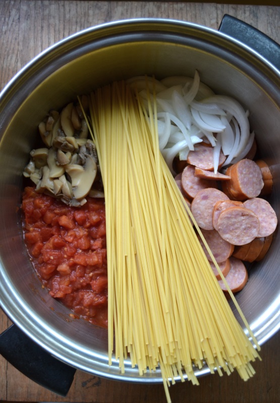 One Pot Italian Pasta ingredients in cooking pot from www.ApronFreeCooking.com