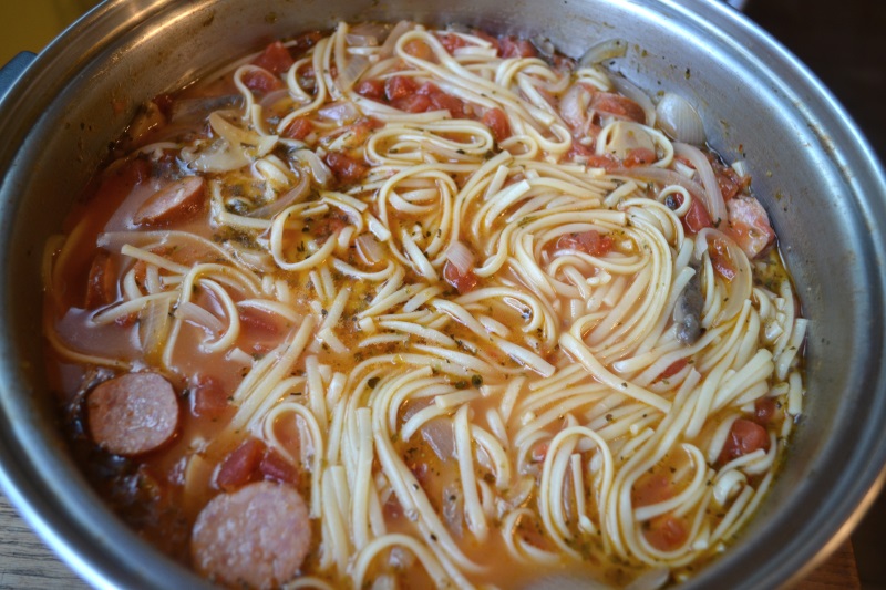 One Pot Italian Pasta close up of cooked pasta from www.ApronFreeCooking.com