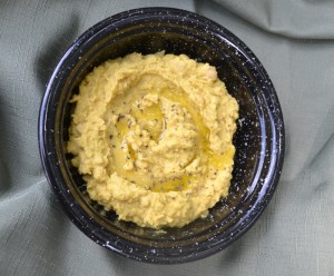 Garlic Hummus Spread