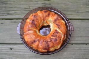 Apple Croissant Cake from www.ApronFreeCooking.com