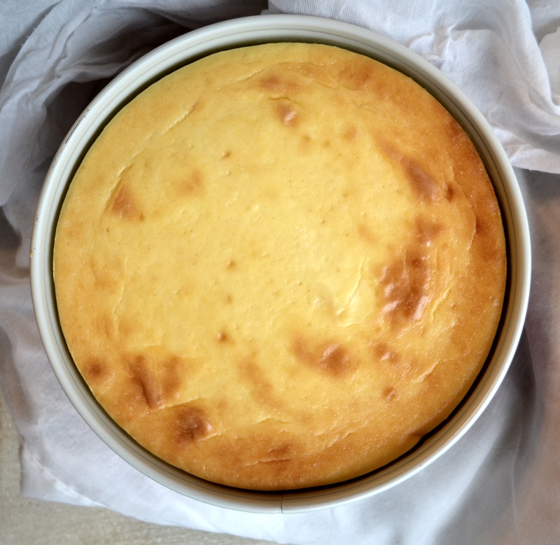 Homemade New York Style Cheesecake that you can make. ApronfreeCooking.com