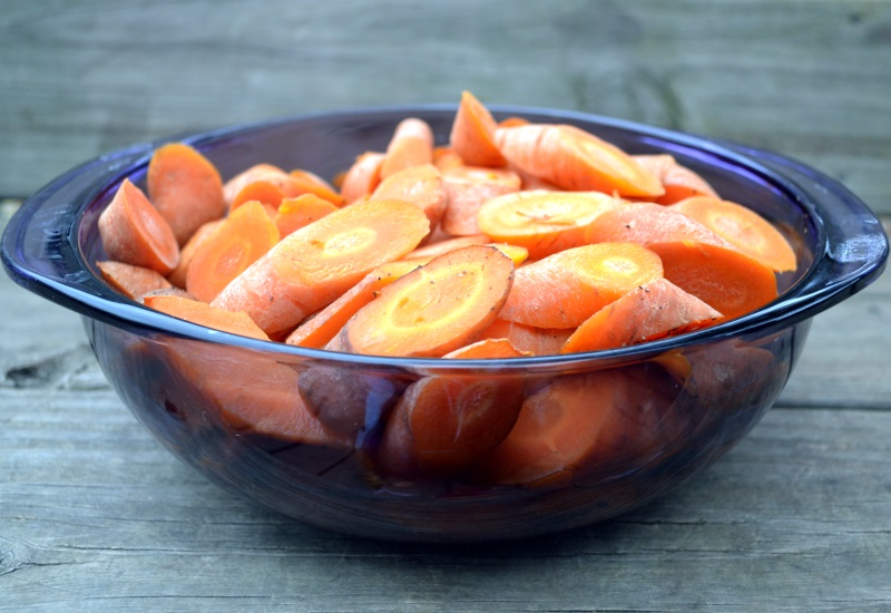 Oven Roasted Carrots for Easter Dinner from ApronFreeCooking.com