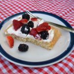 4th of July Fruit Pizza from www.ApronFreeCooking.com