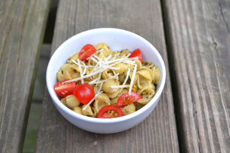 Basil pesto pasta with red tomatoes from www.ApronFreeCooking.com