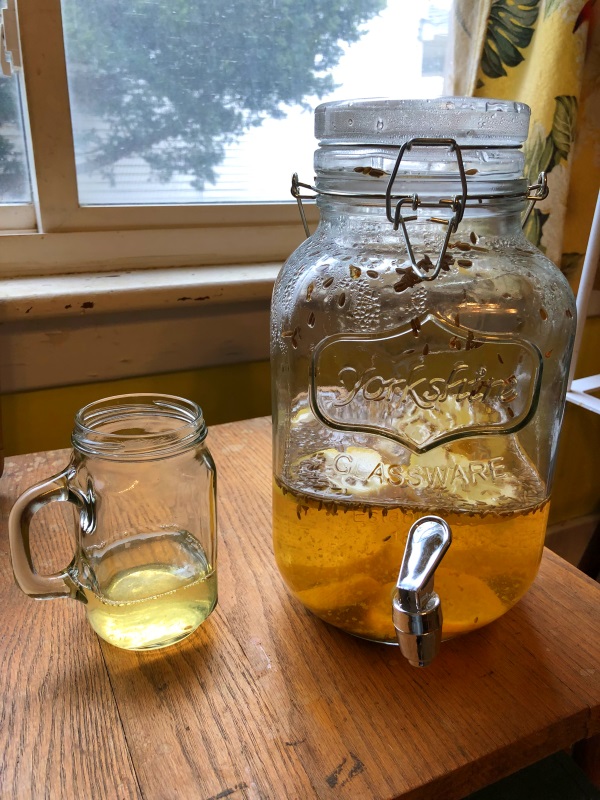 Refreshing Lavender Lemonade made with fresh fruit and herbs from www.ApronFreeCooking.com 