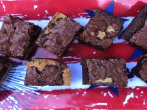 Chocolate Chip Cookie Brownies on a red white and blue tray from www.ApronFreeCooking.com