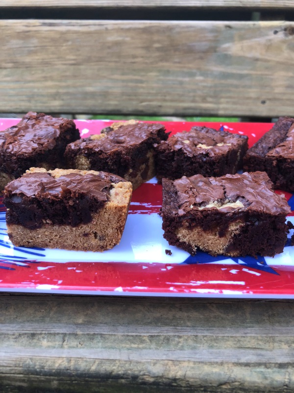 Chocolate Chip Cookie Brownies on a red white and blue tray from www.ApronFreeCooking.com