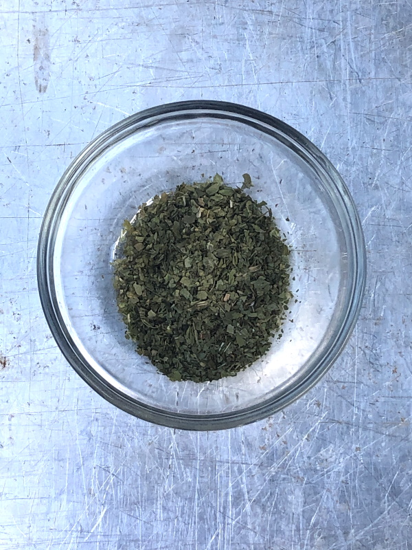 Oregano for pizza dip