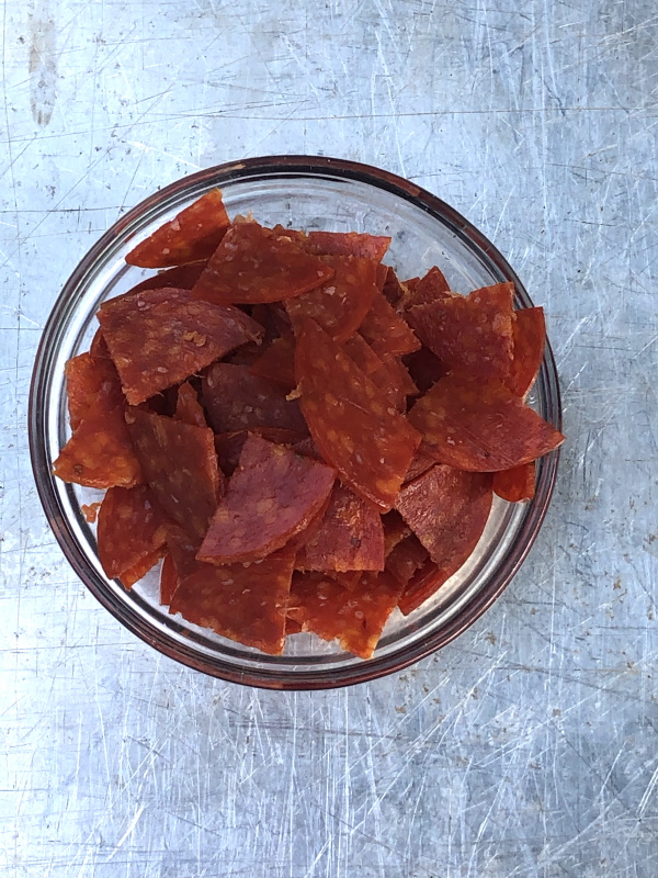 Sliced pepperoni for pizza dip
